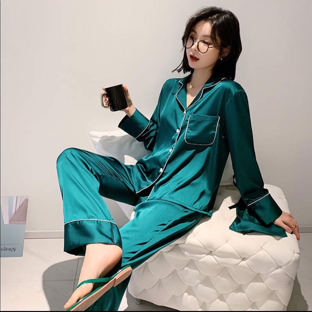 Satin 2 PC Great For Mother’s Day Pajamas